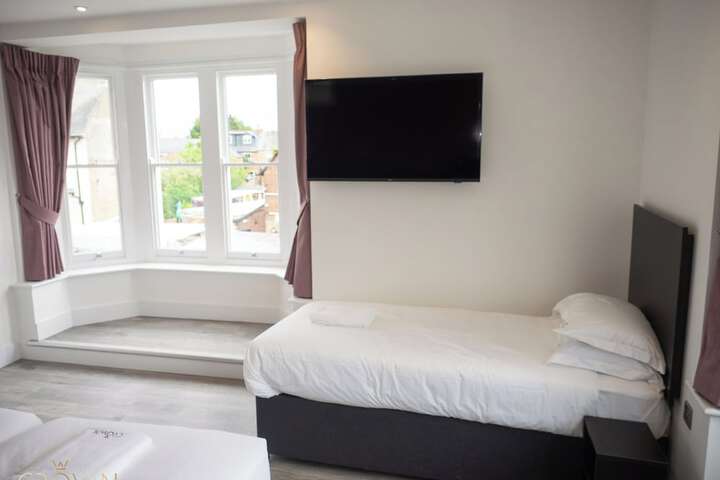 Room 48 of 87
