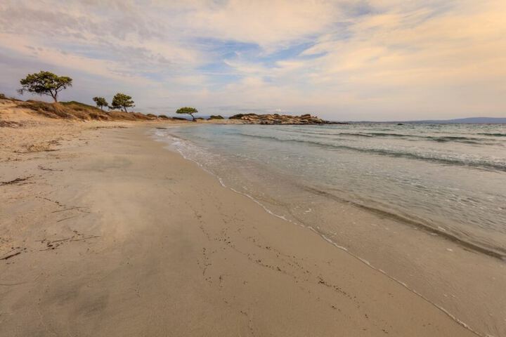 Beach 27 of 30