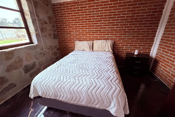 Room 3 of 52