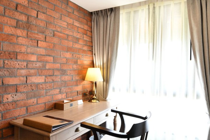 Room 44 of 89