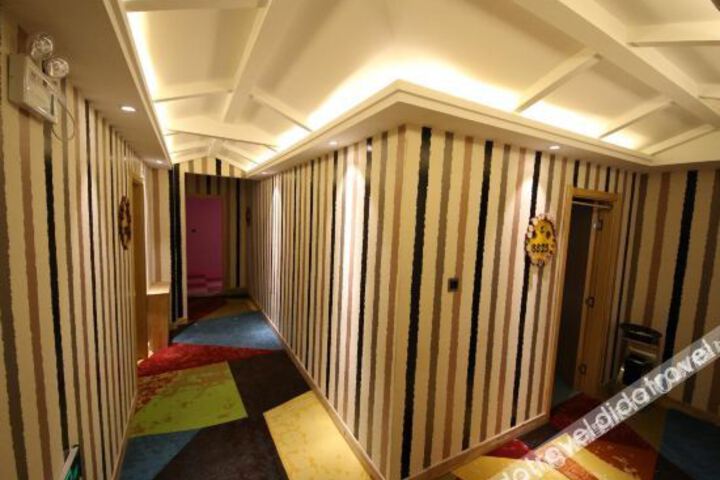 Hotel Interior 7 of 9