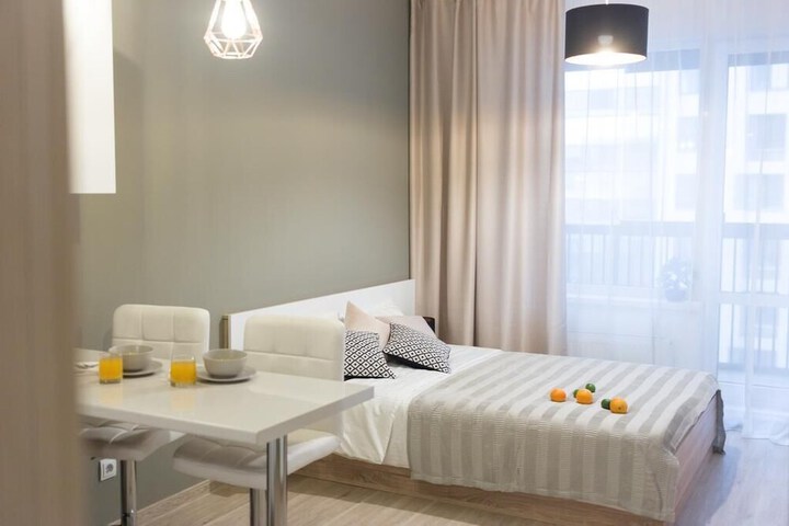 Room 2 of 48