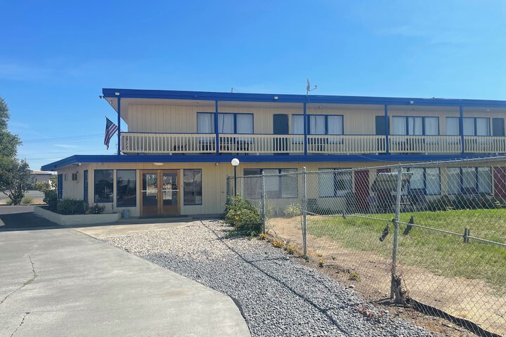 Property Grounds 23 of 26