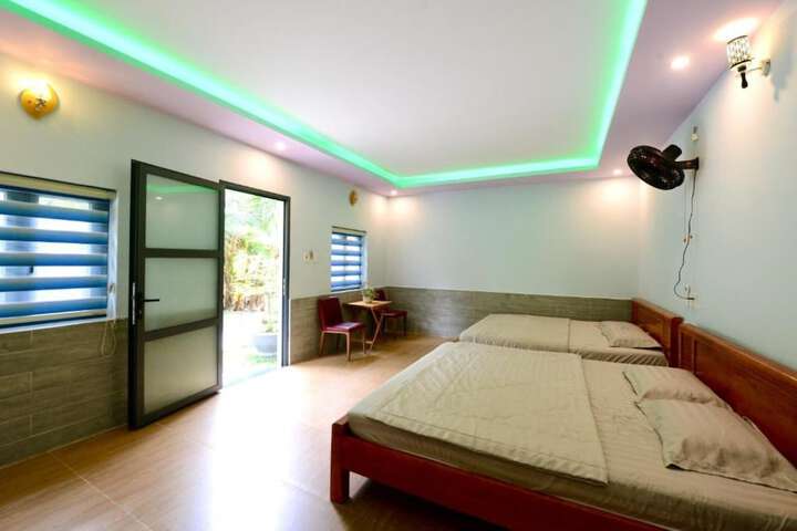 Room 8 of 31