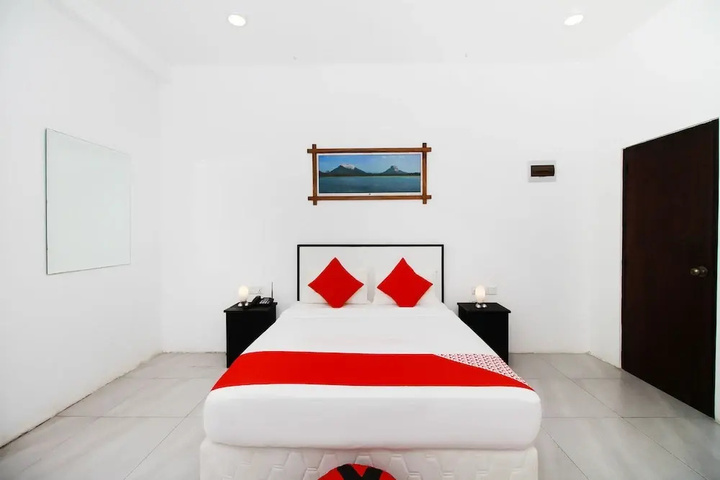 Room 3 of 21