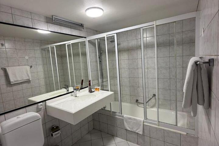 Photo 28
