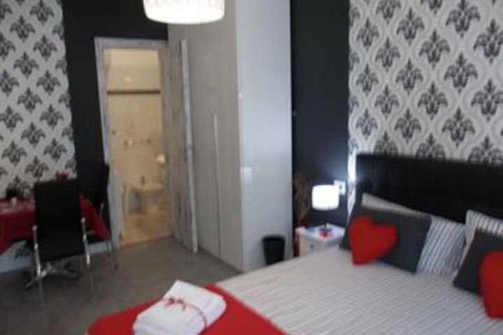 Room 14 of 30