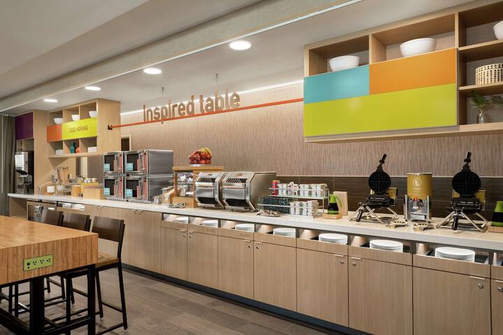Breakfast area