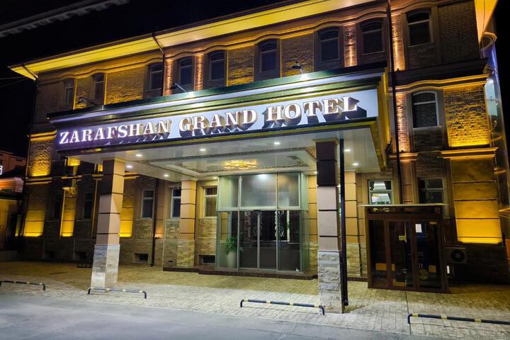 Zarafshan Grand Hotel city