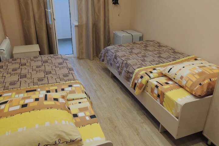 Room 4 of 31