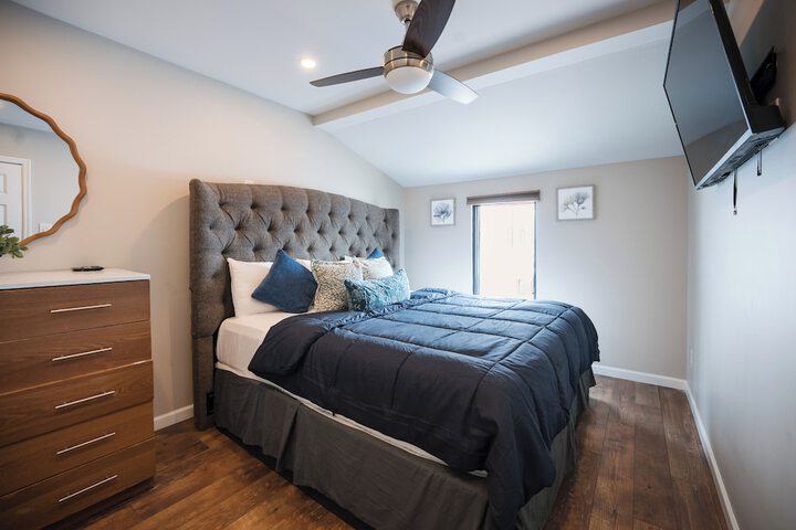 Room 46 of 153