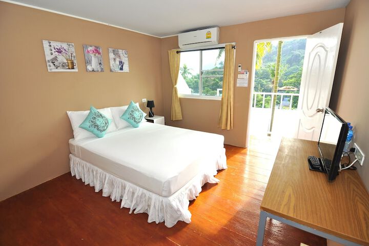 Room 6 of 36
