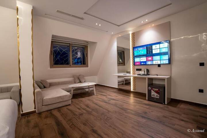 Room 22 of 30