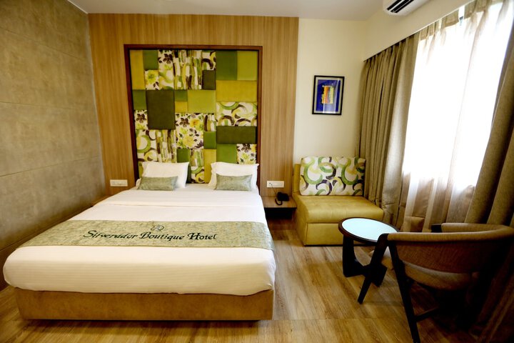 Room 3 of 28