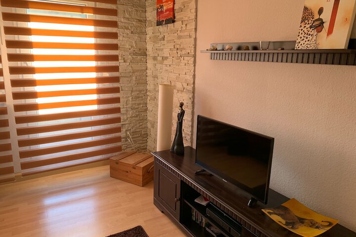 Room 6 of 24