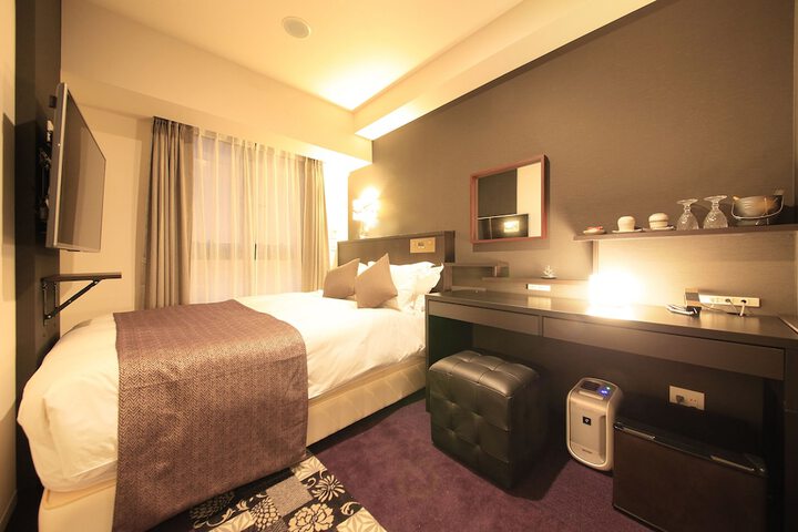Room 5 of 87