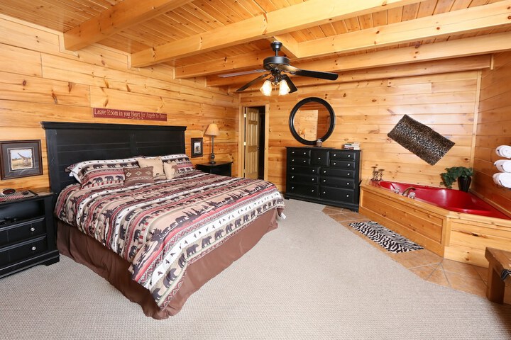 Room 4 of 24