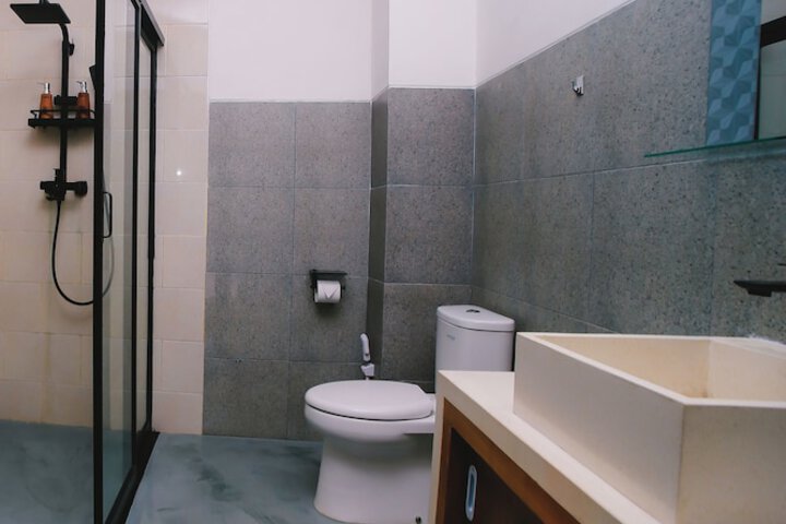 Room 18 of 49