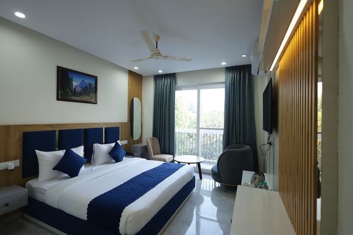 Room 14 of 27