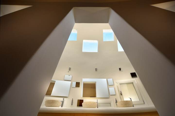 Hotel Interior 125 of 199