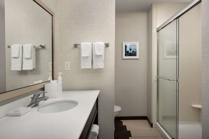 Bathroom shower