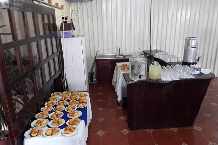 Breakfast/Coffee Service 15 of 39