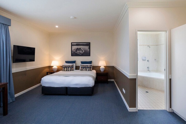 Room 15 of 69
