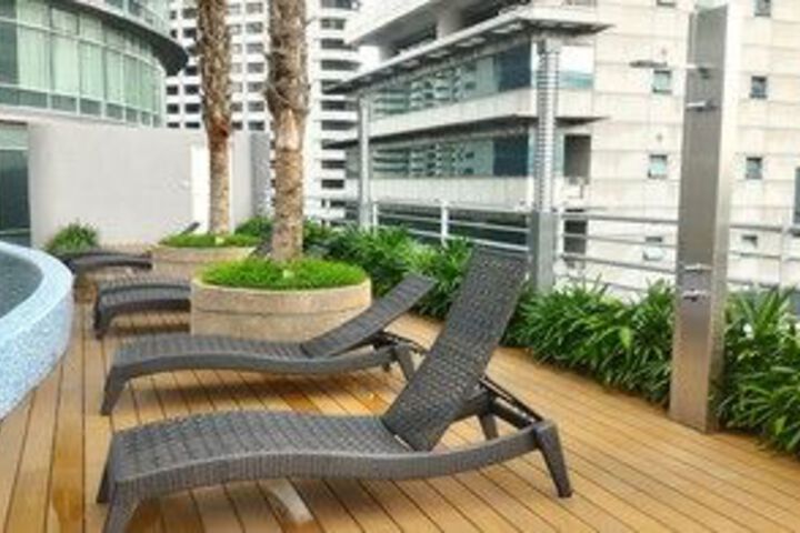 Sundeck 57 of 58
