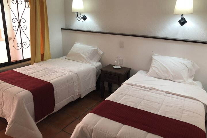 Room 12 of 43