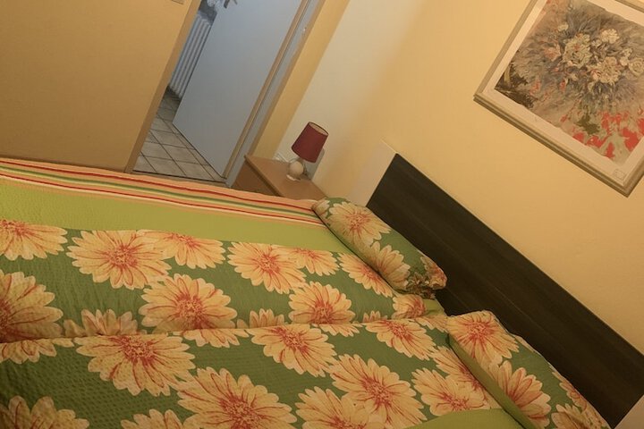 Room 2 of 21