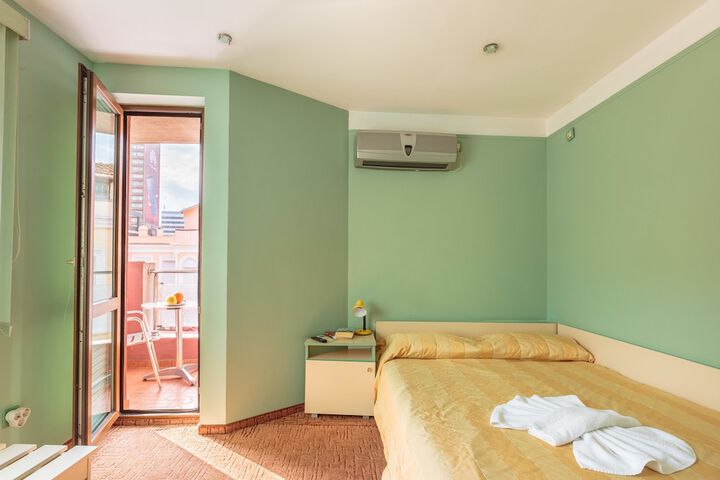 Room 4 of 56
