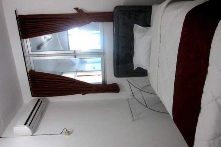 Room 4 of 21