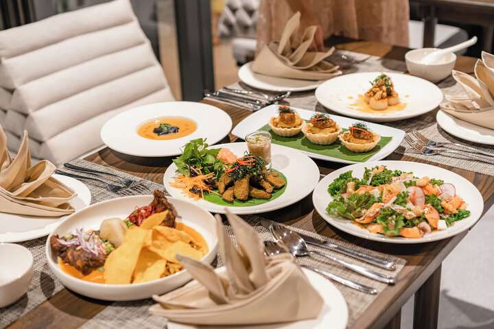 Dining 136 of 150