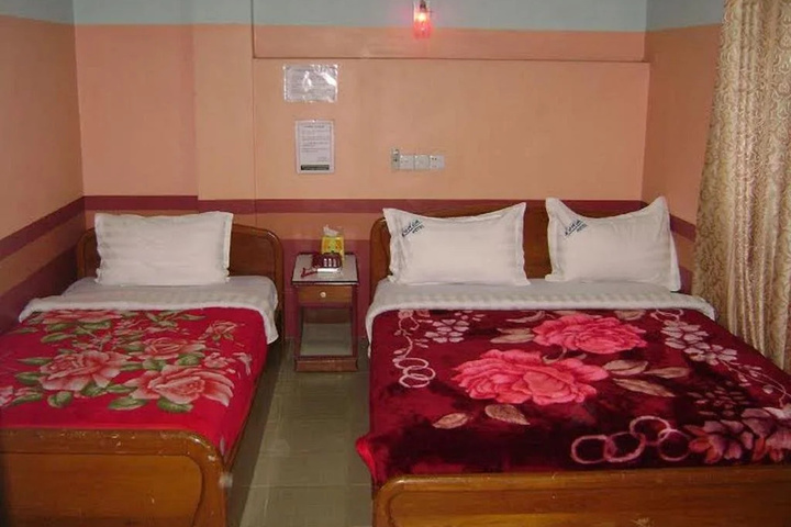 Room 5 of 6