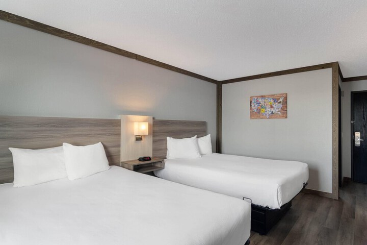Room 16 of 29