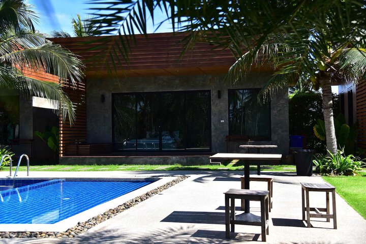 Terrace/Patio 29 of 34