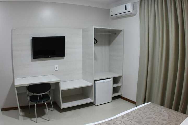 Room 20 of 66
