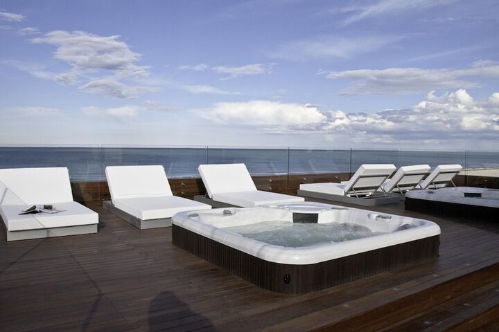 Sundeck 103 of 106