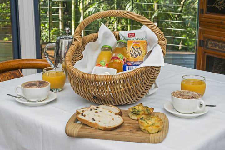Breakfast/Coffee Service 28 of 39