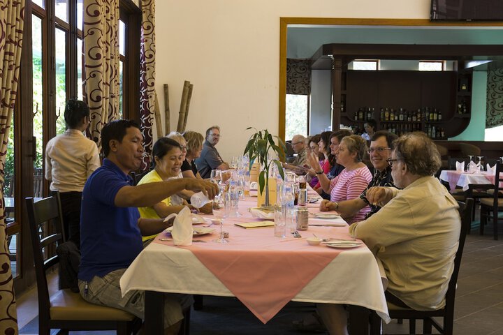 Dining 28 of 35
