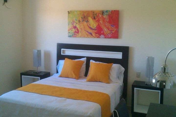 Room 4 of 35