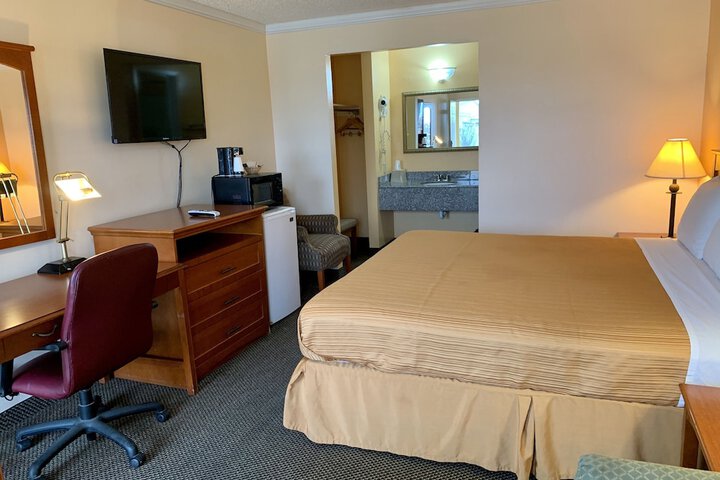 Room 3 of 4