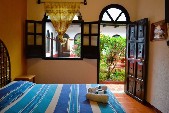 Room 15 of 16