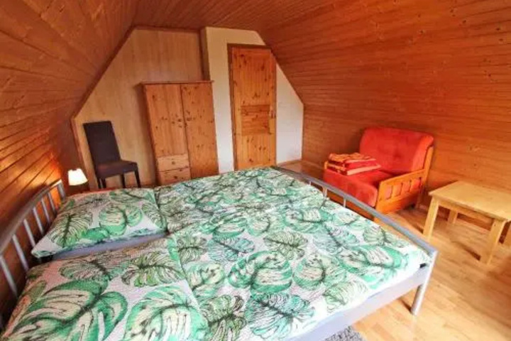 Room 2 of 11