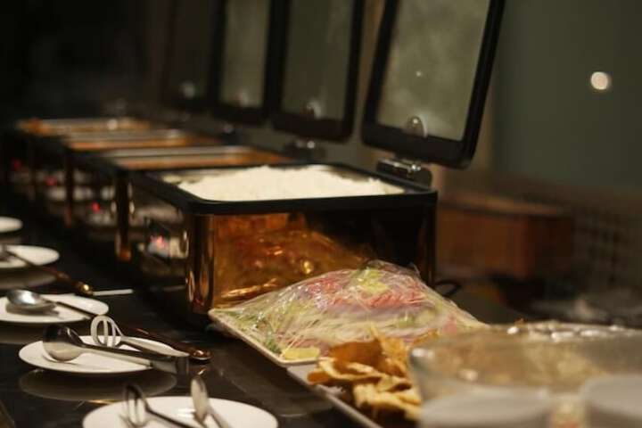 Dining 63 of 96