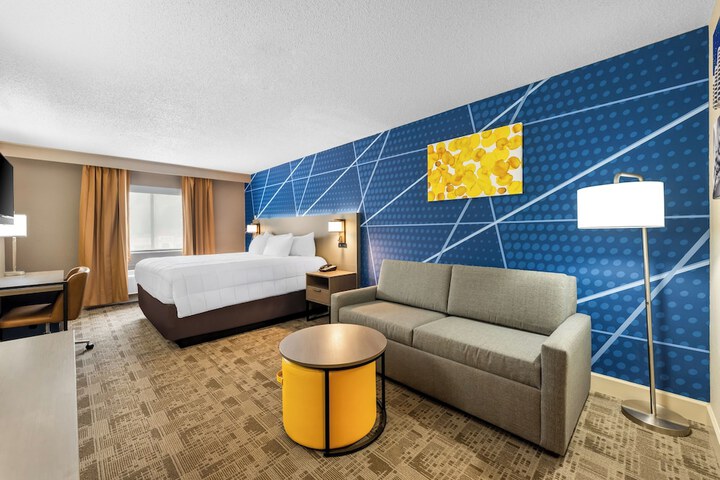 Room 19 of 64