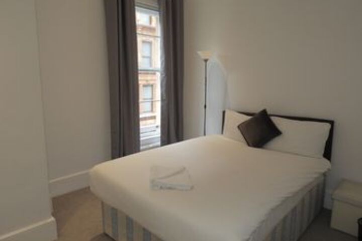 Room 8 of 31