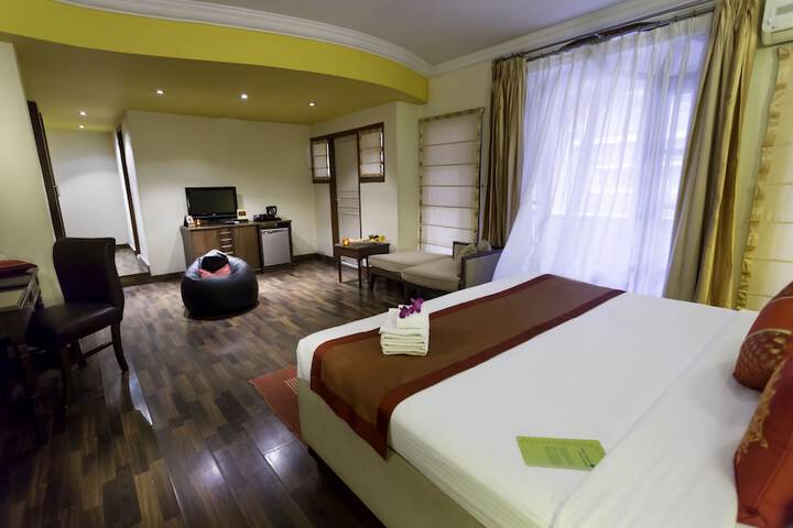 Room 5 of 23