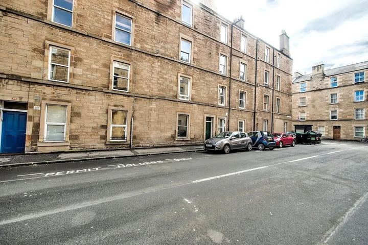 Cosy 2BR Flat Near Kings Theatre
