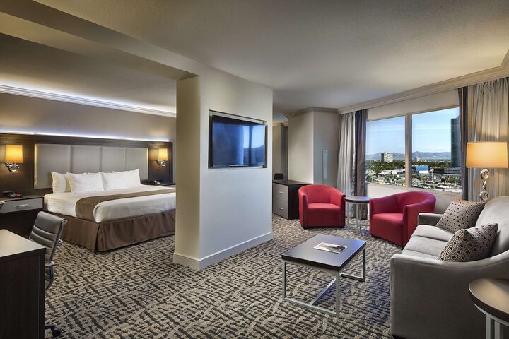 Room 36 of 178